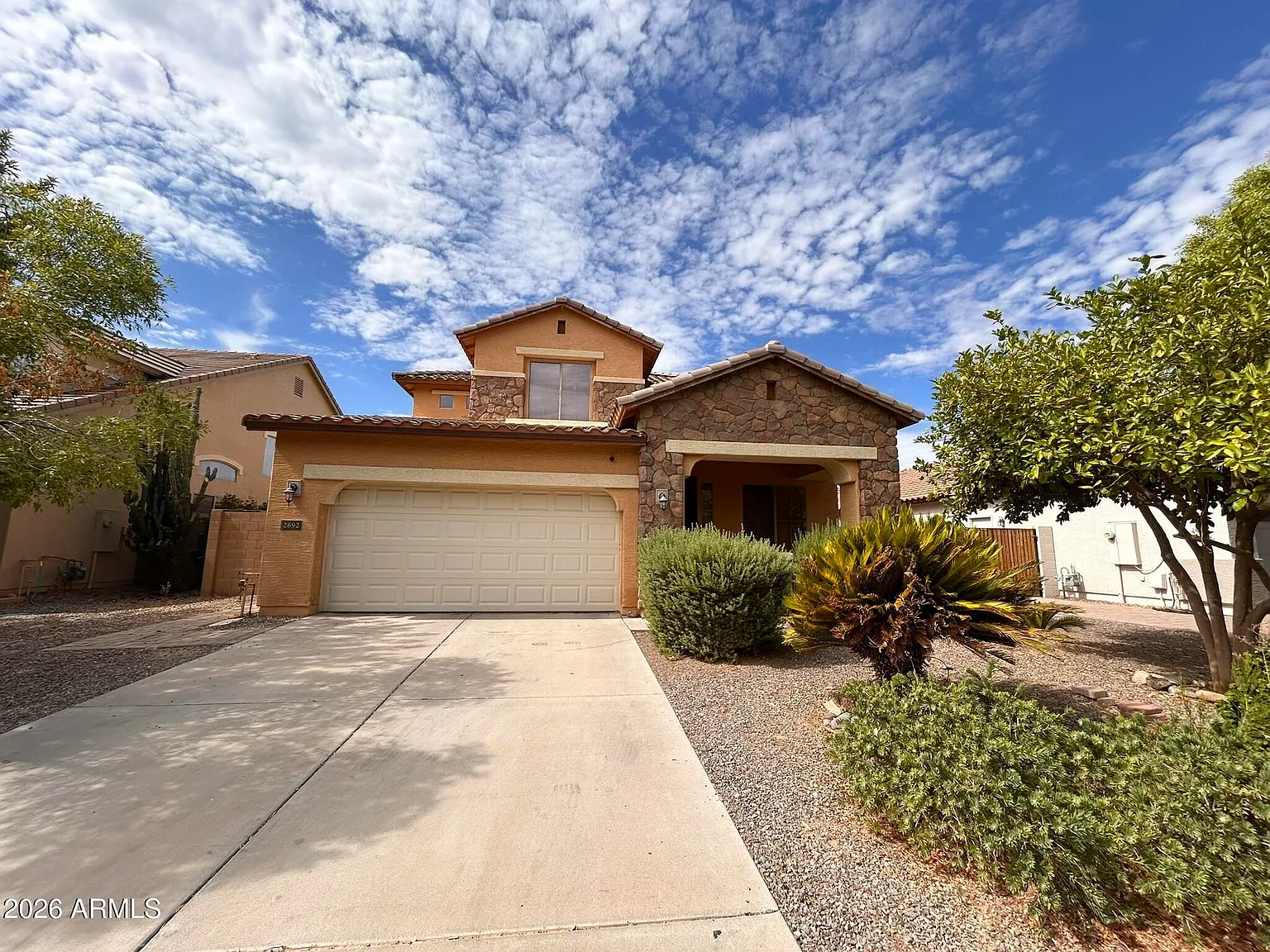 4 bed, 3.0 bath, 2419 sqft, $2,600 — Photo 1