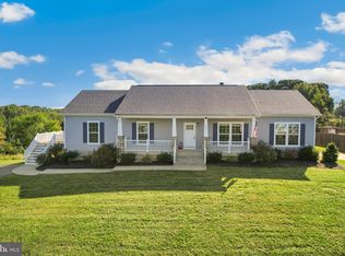 104 Hickory Hill Overlook Ct, Fredericksburg, VA 22405