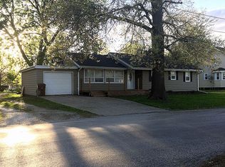 370 Olive St, MARTENSDALE, IA 50160