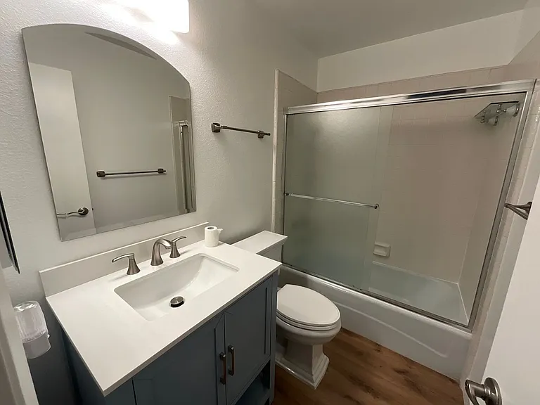 1702 Capri Cir — Photo 17
