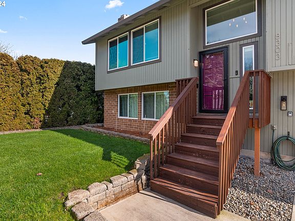 3rd image of 8303 NE 28th Ct
