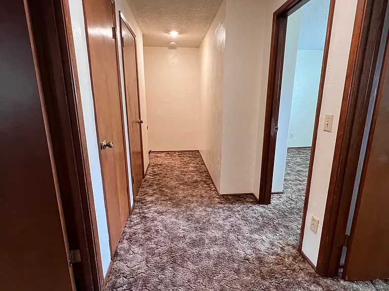 1010 Midway Dr NE #10 — Photo 17