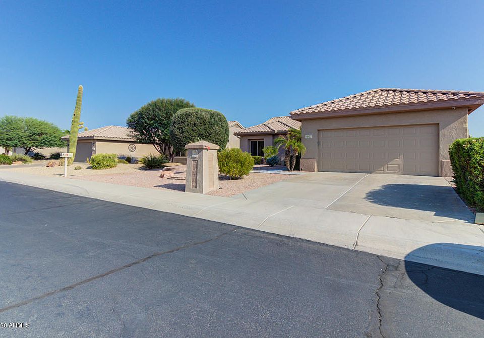 1st image of 15133 W Woodridge Dr