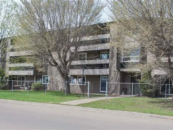 5328 54th St #17, Cold Lake, AB T9M 1W1