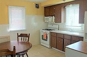 4th image of 283 Heath Ter