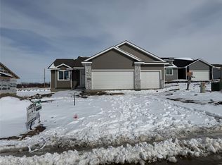 25127 Bluebird Cir, Adel, IA 50003