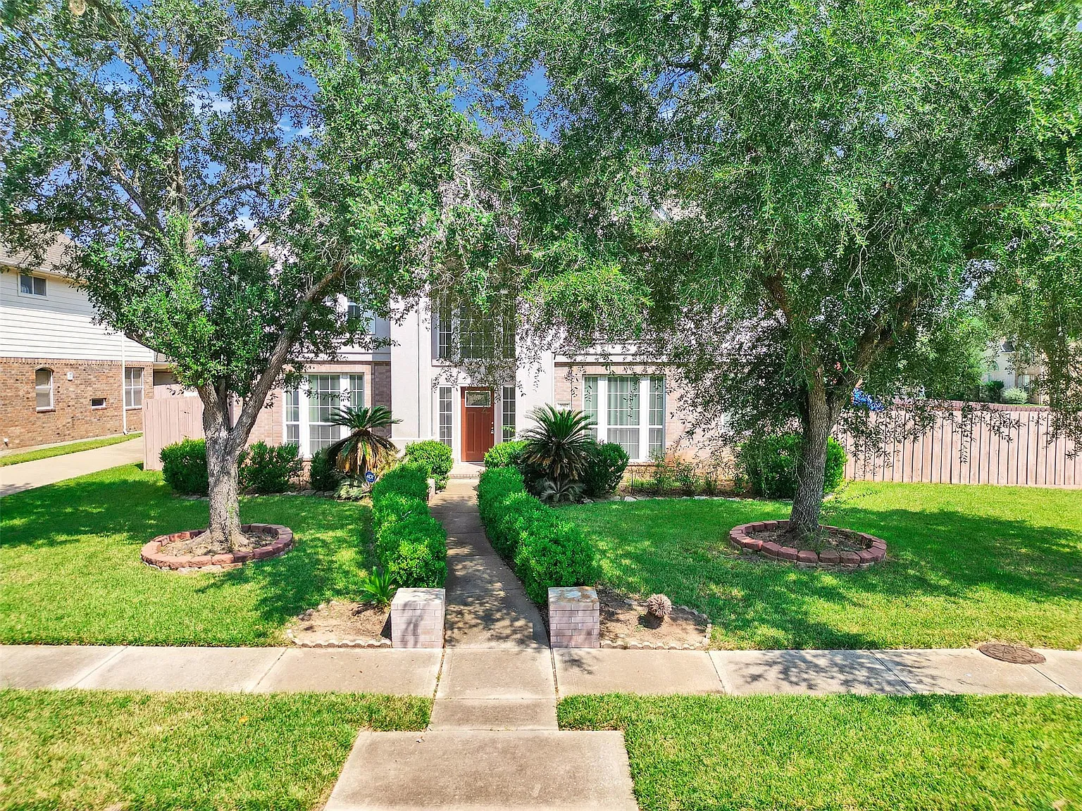 4 bed, 4.0 bath, 3564 sqft, $3,500 — Photo 1