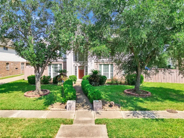 3902 Breaux Bridge Ln, Sugar Land, TX 77479