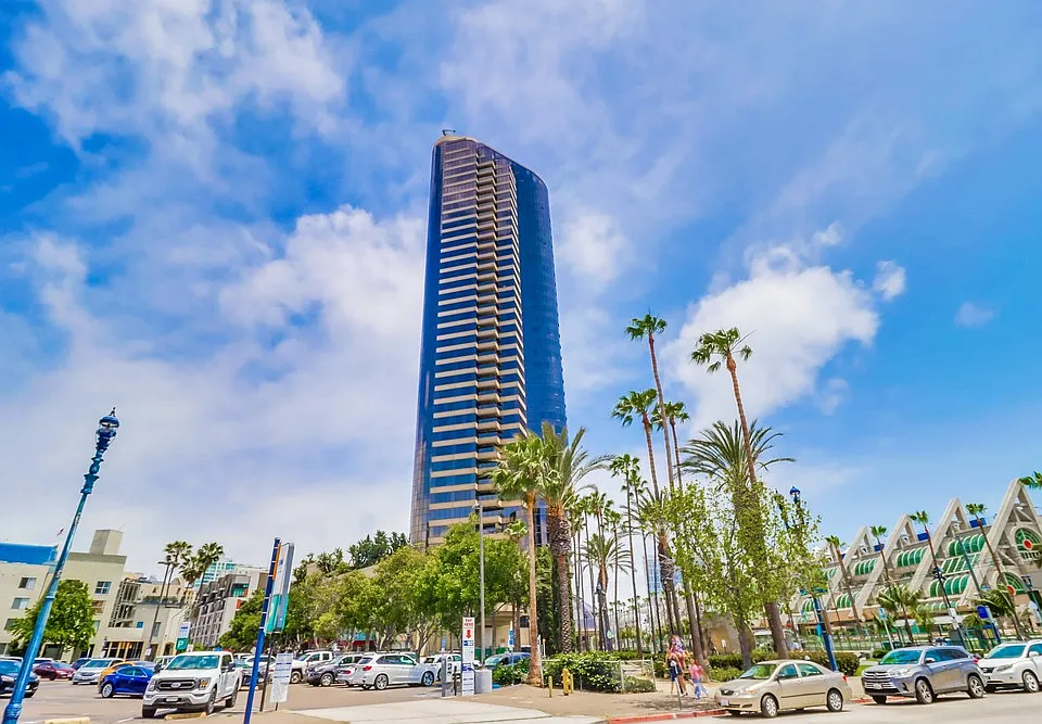 100 Harbor Dr #504