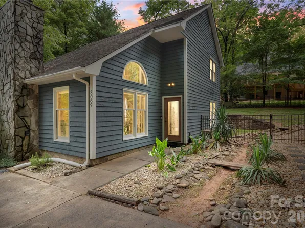 3089 Point Clear Dr, Tega Cay, SC 29708