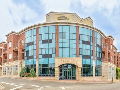 130 Post Ave APT 313, Westbury, NY, 11590