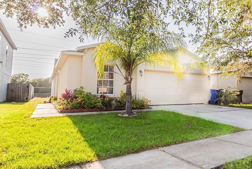 1st image of 7972 Carriage Pointe Dr