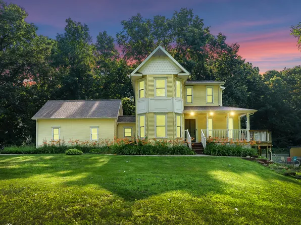 1070 N 3rd St, Kalamazoo, MI 49009