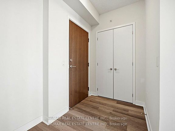5th image of 3975 Grand Park Dr #2910