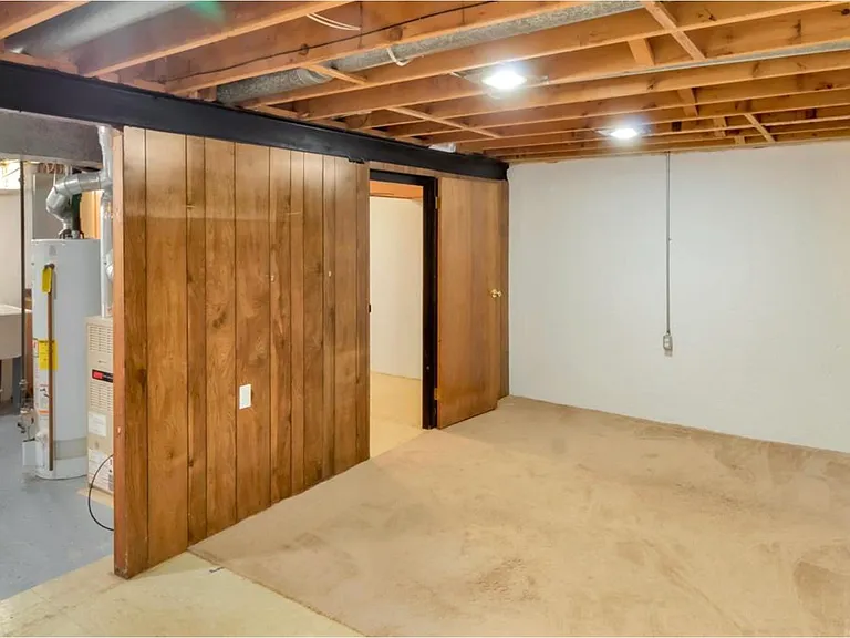 160 S Christine Cir — Photo 13