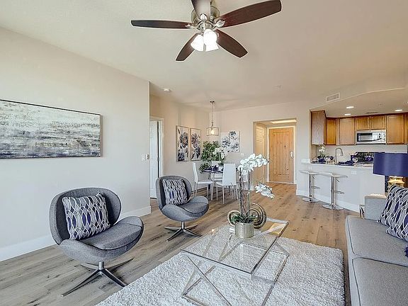 2nd image of 809 Auzerais Ave Unit 305