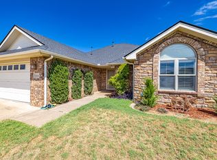 6406 93rd St, Lubbock, TX 79424