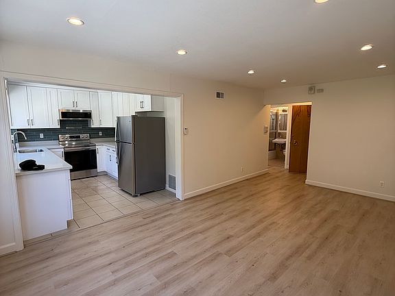 2nd image of 789 Corbett Ave APT 5