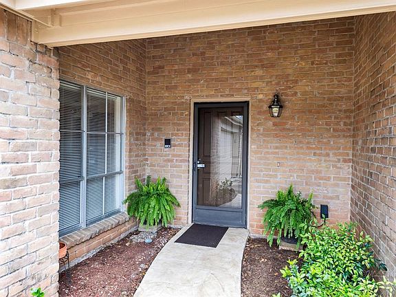 4th image of 22531 Smokey Hill Dr
