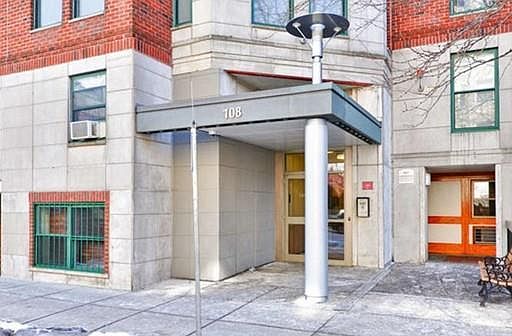2nd image of 110 Peterborough St #4A