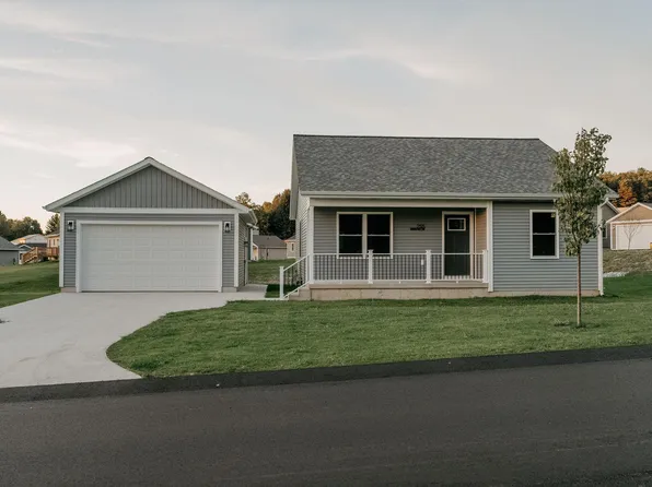 255 Aspen Hill Dr, Shelby, MI 49455