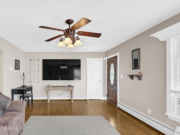 5th image of 112 Mccutcheon Avenue