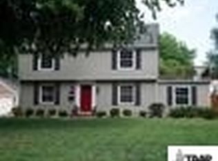 1816 SW Collins Ave, Topeka, KS 66604