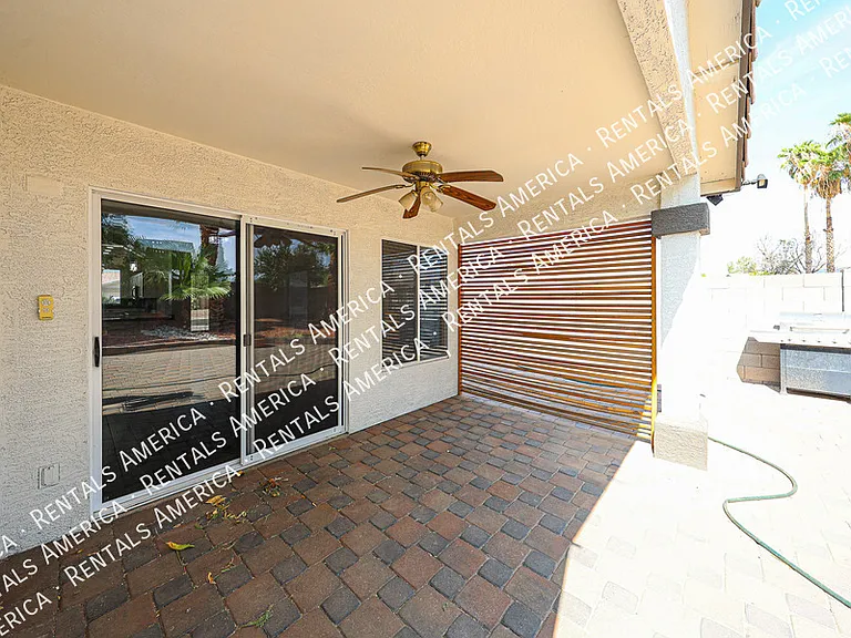 15428 W Mauna Loa Ln — Photo 35