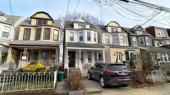 1st image of 2311 E 14th St