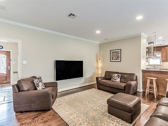 5th image of 12306 Boheme Dr