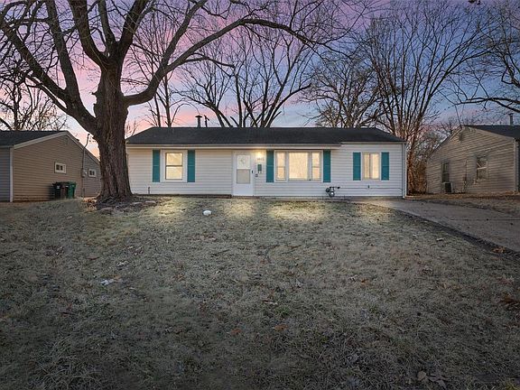 3rd image of 9863 Lorna Ln