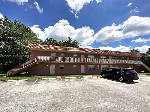 7830 NW 33rd St #502 Photo 1