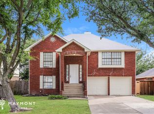 305 Mahogany Dr, Arlington, TX 76018
