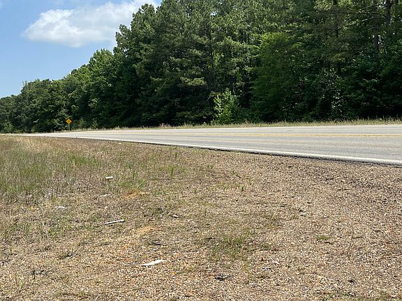 5th image of 5886 Highway 127 N
