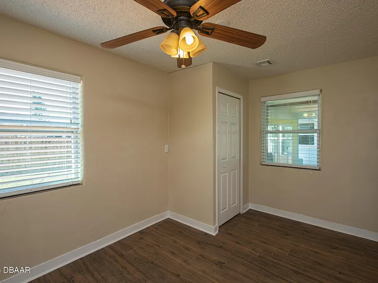 131 Minerva Rd — Photo 14