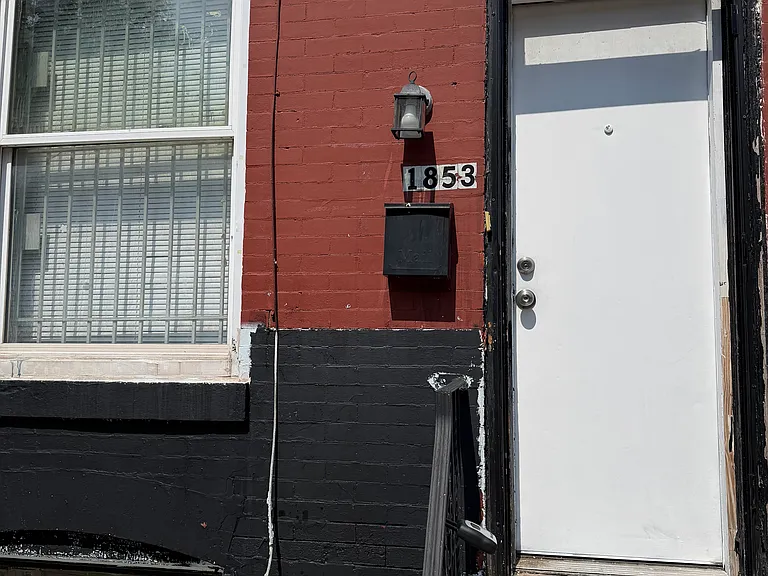 1853 E Wishart St — Photo 2
