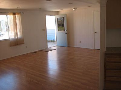 Living Room, pergo flooring
