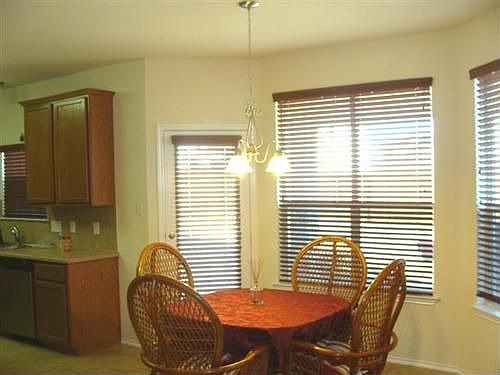 3rd image of 2206 Vernice Dr