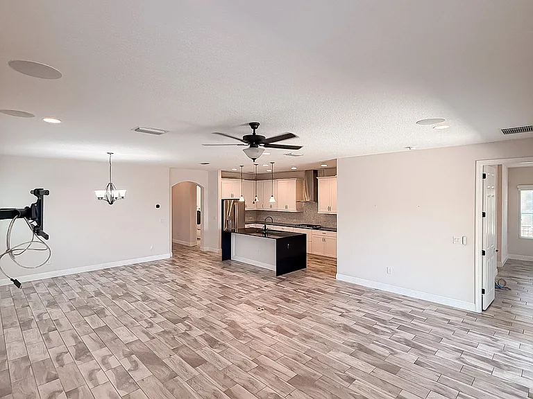 5723 Silver Sun Dr — Photo 23