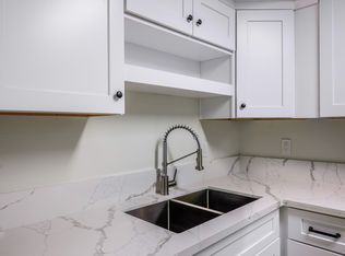 VIVA Apartment Homes, Anaheim, CA 92801