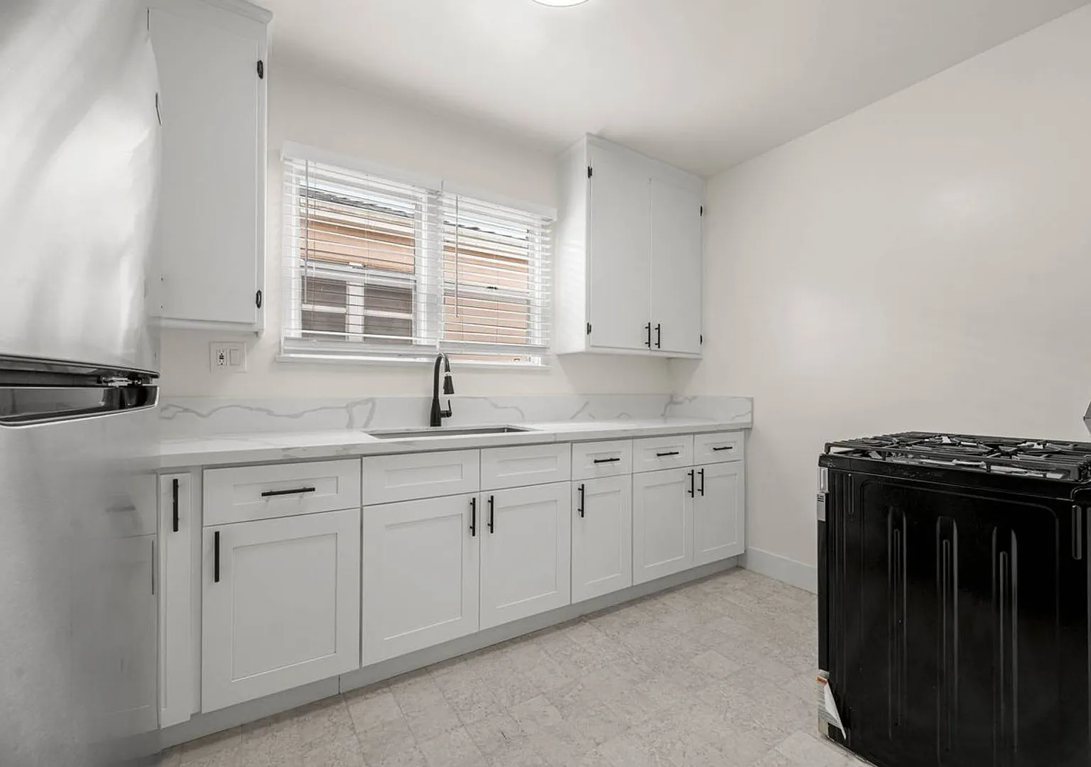 2267 W Adams Blvd. — Photo 2