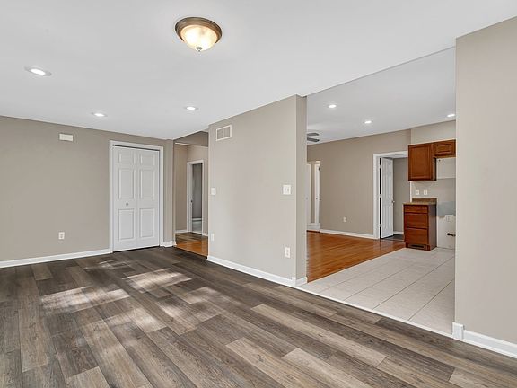 5th image of 300 W South St