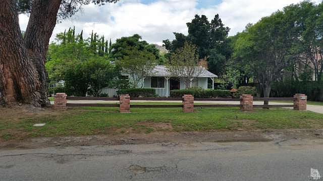 2nd image of 9825 Shoup Ave
