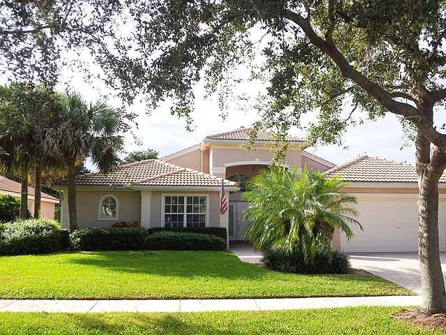 1st image of 13581 Barcelona Lake Cir
