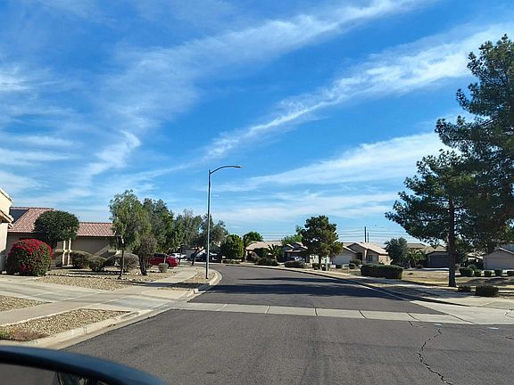 4th image of 17207 W Durango St