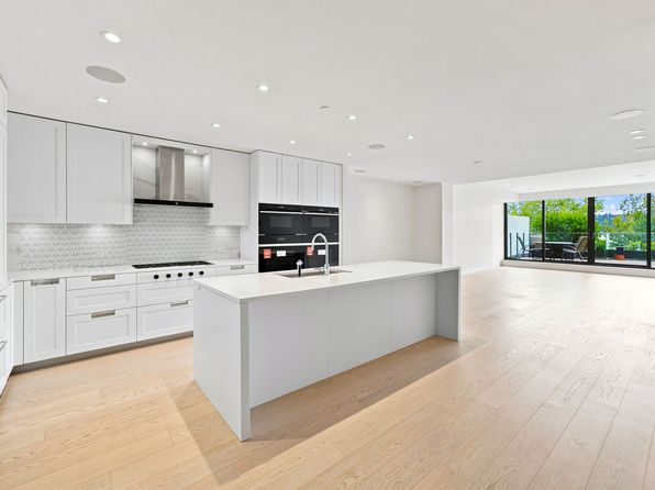2 bedroom rental in West Vancouver — photo 13
