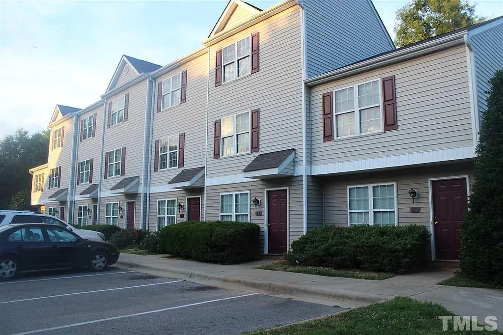 Building Photo - 17 Red Ln