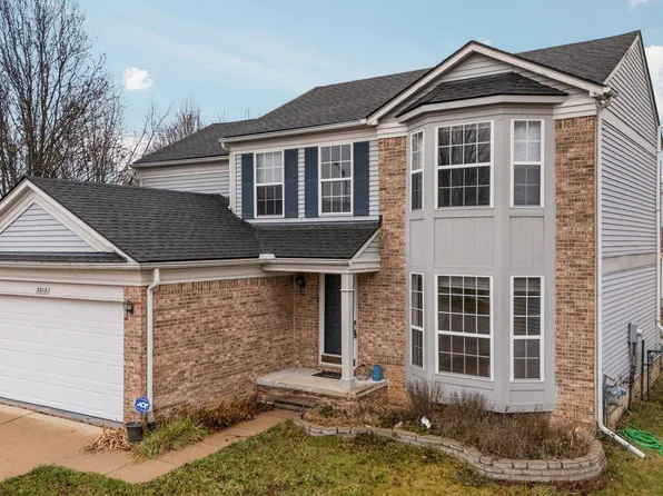 3213 Monument Dr, Ann Arbor, MI 48108