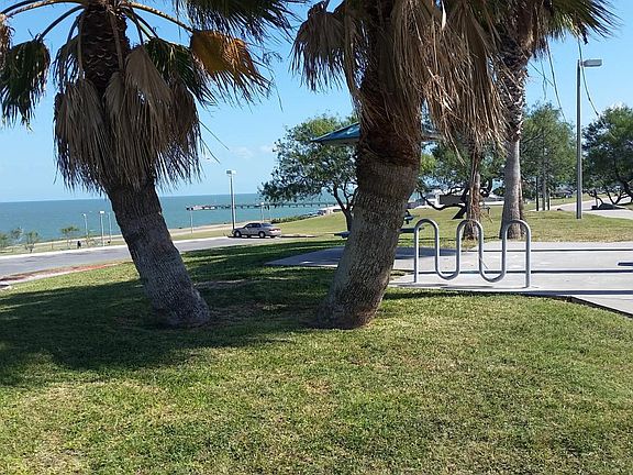 2nd image of 1519 Ocean Dr APT 2