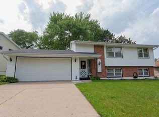 3017 Bavarian Ln, Rockford, IL